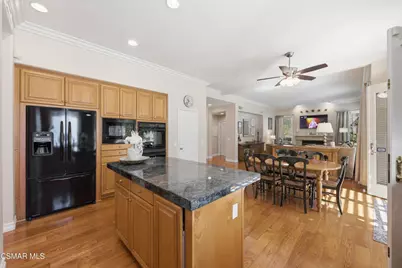 331 Briar Bluff Circle, Thousand Oaks, CA 91360 - Photo 18