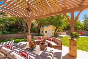 331 Briar Bluff Cir, Thousand Oaks, CA 91360 - Photo 38