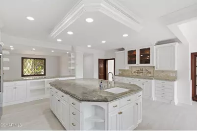 24756 Eilat Street, Woodland Hills, CA 91367 - Photo 16