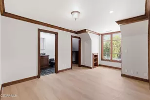 24756 Eilat St, Woodland Hills, CA 91367 - Photo 48