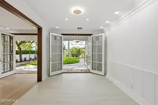 24756 Eilat St, Woodland Hills, CA 91367 - Photo 12