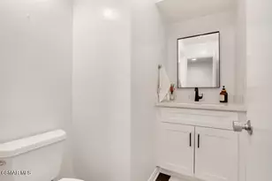 13960 Oxnard St, Los Angeles, CA 91401 - Photo 14