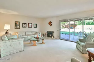 5260 Edgeware Dr, Calabasas, CA 91301 - Photo 12