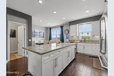 189 Westpark Court #203, Camarillo, CA 93012 - Photo 2