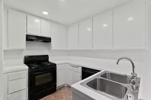 6647 Shakespeare Way, Ventura, CA 93003 - Photo 14
