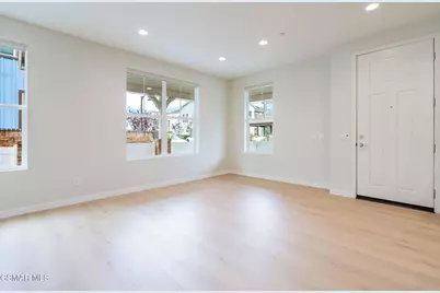 201 Red Brick Drive #1, Simi Valley, CA 93065 - Photo 6
