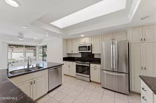 17236 Village 17, Camarillo, CA 93012 - Photo 12