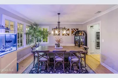 22661 Calvert Street, Woodland Hills, CA 91367 - Photo 12