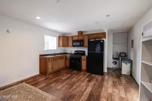 2345 Bryson Pl, Simi Valley, CA 93065 - Photo 32