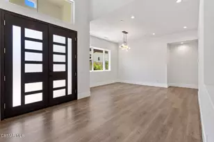 327 Toyon Ct Ct, Thousand Oaks, CA 91362 - Photo 8