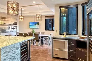 6930 Woodrow Wilson Dr, Los Angeles, CA 90068 - Photo 18