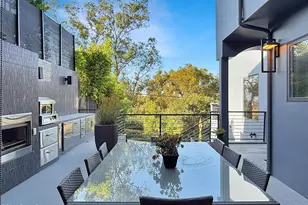 6930 Woodrow Wilson Dr, Los Angeles, CA 90068 - Photo 20
