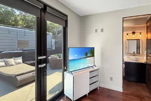6930 Woodrow Wilson Dr, Los Angeles, CA 90068 - Photo 52