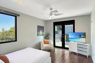 6930 Woodrow Wilson Dr, Los Angeles, CA 90068 - Photo 50