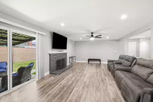 1921 Bancroft St, Camarillo, CA 93010 - Photo 6