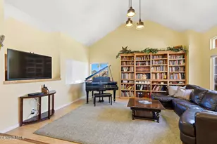 3356 Mountain Trail Ave, Newbury Park, CA 91320 - Photo 14