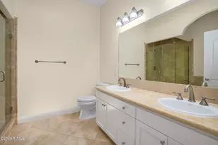 10740 Moorpark St, Toluca Lake, CA 91602 - Photo 12