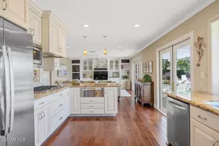6640 Smoke Tree Ave, Oak Park, CA 91377 - Photo 18