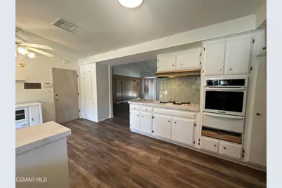 5708 Wilhelmina Avenue, Woodland Hills, CA 91367 - Photo 6