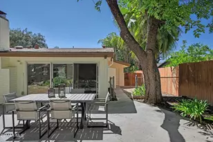 5730 Serrania Ave, Woodland Hills, CA 91367 - Photo 52