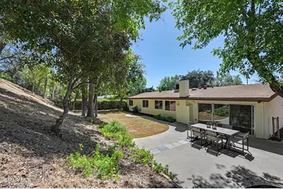 5730 Serrania Avenue, Woodland Hills, CA 91367 - Photo 50