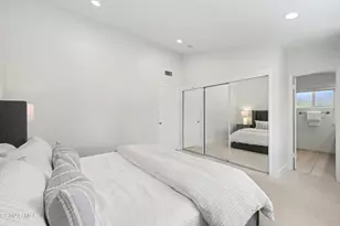 5730 Serrania Ave, Woodland Hills, CA 91367 - Photo 30