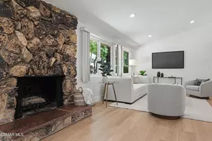 5730 Serrania Ave, Woodland Hills, CA 91367 - Photo 14