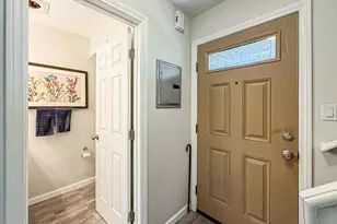 7050 Shoup Ave, Canoga Park, CA 91303 - Photo 4