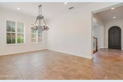 318 Loire Valley Drive, Simi Valley, CA 93065 - Photo 10