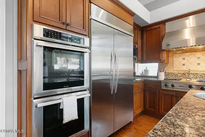 136 Heath Meadow Place, Simi Valley, CA 93065 - Photo 24