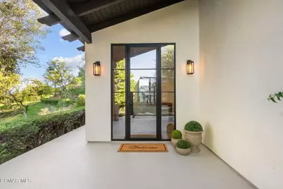 33235 Mulholland Highway, Malibu, CA 90265 - Photo 16