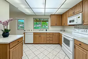 16181 Village 16, Camarillo, CA 93012 - Photo 14