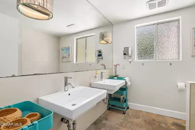 22406 De Kalb Drive, Calabasas, CA 91302 - Photo 18