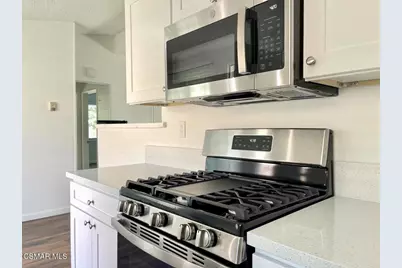 1070 Dennis Avenue, Simi Valley, CA 93065 - Photo 14