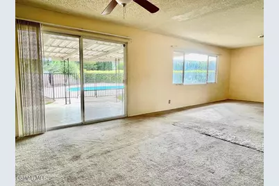 1561 Calzona Court, Simi Valley, CA 93065 - Photo 12