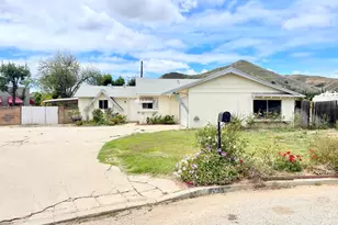 1561 Calzona Ct, Simi Valley, CA 93065 - Photo 2
