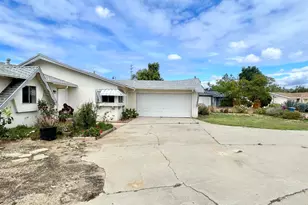 1561 Calzona Ct, Simi Valley, CA 93065 - Photo 4