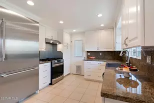 362 S Ridgemont Ct, Newbury Park, CA 91320 - Photo 10