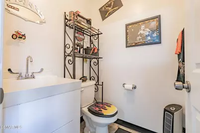 6078 Peppertree Lane, Simi Valley, CA 93063 - Photo 48