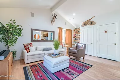6078 Peppertree Lane, Simi Valley, CA 93063 - Photo 12
