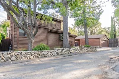 6078 Peppertree Lane, Simi Valley, CA 93063 - Photo 6