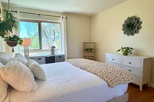 348 Chestnut Hill Ct, Thousand Oaks, CA 91360 - Photo 22