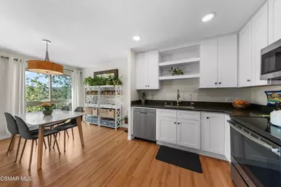 348 Chestnut Hill Court #23, Thousand Oaks, CA 91360 - Photo 10