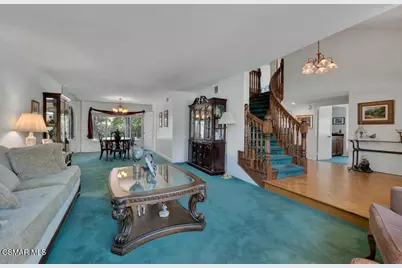 2863 Sapphire Avenue, Simi Valley, CA 93063 - Photo 8
