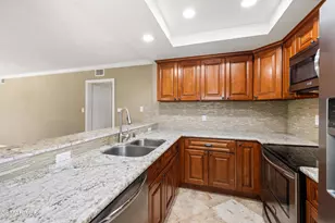 4950 Louise Ave, Encino, CA 91316 - Photo 12