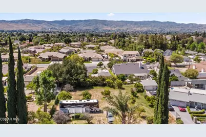 3035 Lipman Lane, Simi Valley, CA 93065 - Photo 4