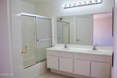 528 Yarrow Drive, Simi Valley, CA 93065 - Photo 12