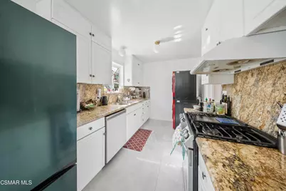 20428 Roscoe Boulevard, Winnetka, CA 91306 - Photo 14