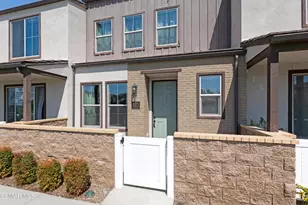 135 Farmhouse Dr, Simi Valley, CA 93065 - Photo 1