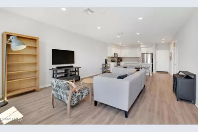 135 Farmhouse Drive #3, Simi Valley, CA 93065 - Photo 4